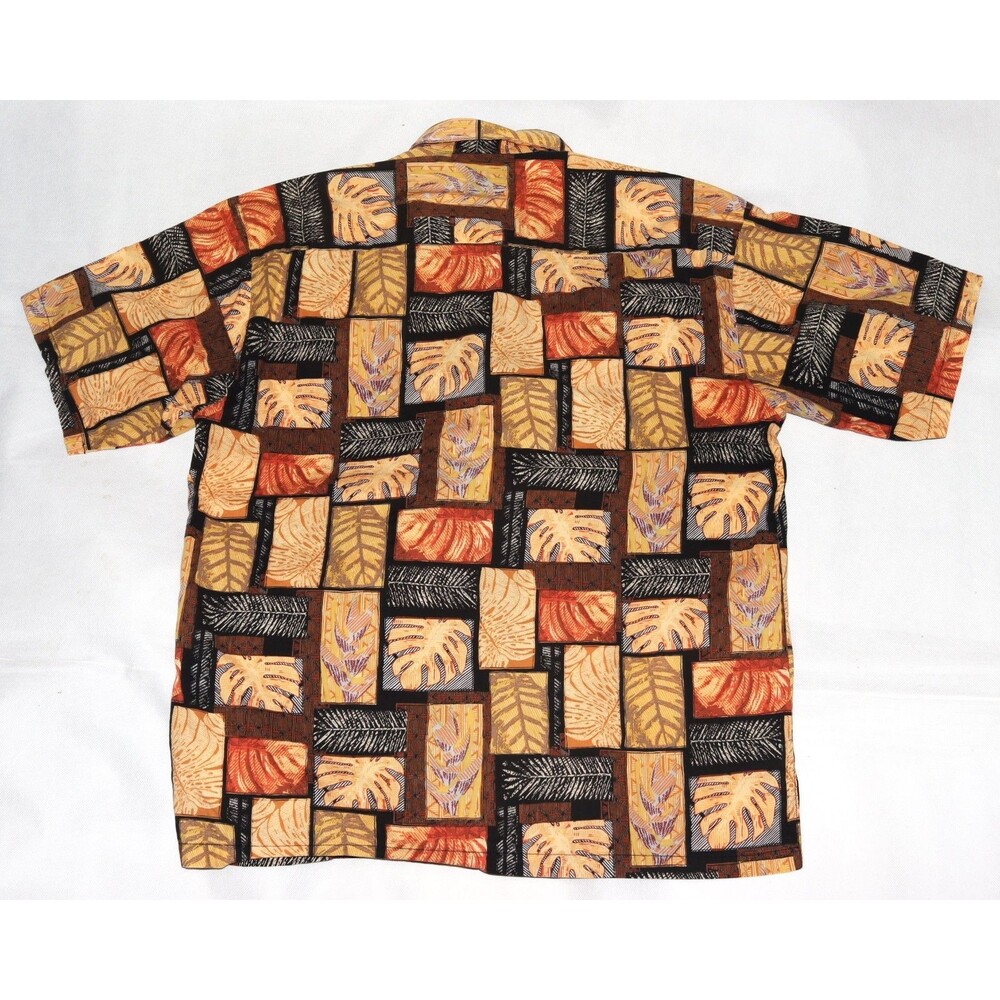 Tori Richard Men's Short‎ Sleeve Button Front Shirt Size Medium - Picture 3 of 6